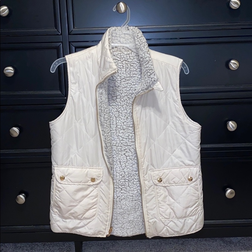 Francessca’s Off - White Reversible Wubby Vest